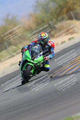 media/Nov-05-2022-SoCal Trackdays (Sat) [[f8d9b725ab]]/Turn 2 (1120am)/